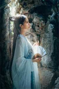 我是相府嫡出女，庶姐却成了皇后小说