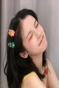 刚成阴差,误把美女主播当鬼一板砖撂倒