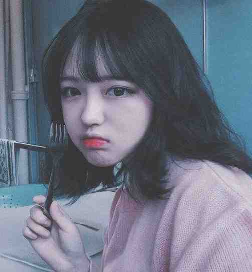 结婚后，冷酷商总花式宠妻