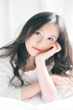 李婉儿朱英