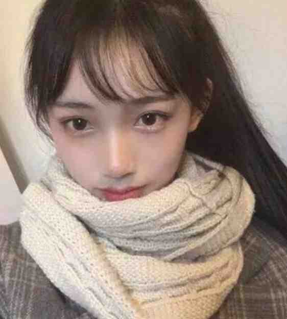 李谨楚墨