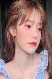 同桌三年，女神她被我哄成老婆了