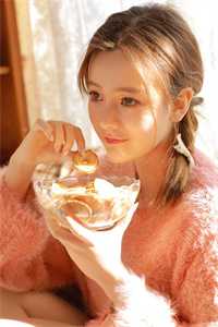 五年后，她成了渣男的小婶婶