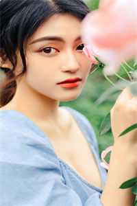末世后女配她成了隐藏大佬