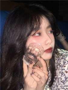 小说狠辣王爷在侧，她在王府横着走