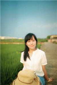 世传小刁医，开局救了美女村花