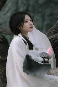 小说重生团宠，九千岁他带崽逼婚