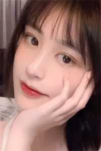 炮灰女配迷人眼，病娇暴君红了脸