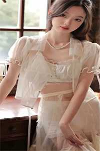 嫁军婚残夫，娇艳美人撩他诱哄他完整版