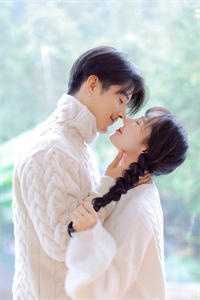 打不过，女帝老婆快救我！