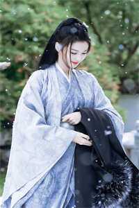 神豪系统：表白校花奖励百亿