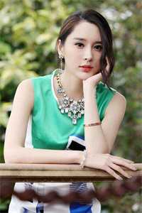新婚后，病秧子相公他长命百岁了