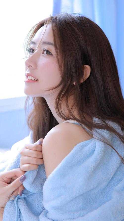 八零漂亮后妈，嫁个厂长养崽崽