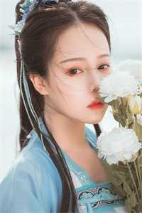 带空间穿年代：咸鱼少女开大了
