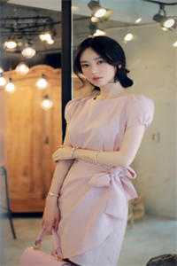 离婚后，禁欲大佬爬墙偷吻小孕妻