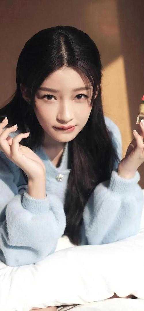 被剧透后，冤种女配和反派联手了