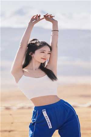 刚分手，前任疯狂攻略我