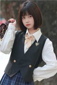 和豪门大佬闪婚后，他真的陪我虐渣