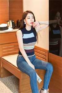 穿书女配娇又软，山里糙汉宠妻上头