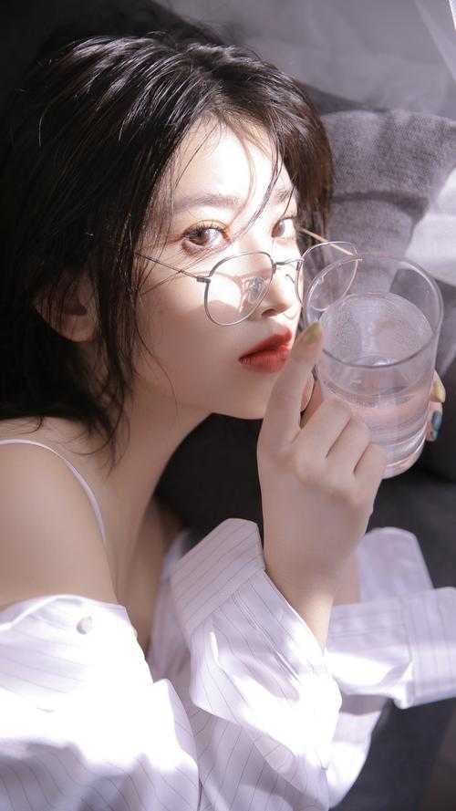 救命！顶级豪门一家都是女儿奴