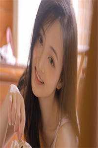 贵妃娘娘宫女出身，皇上偏宠着