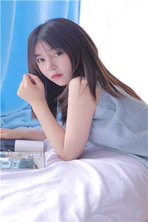 离婚后和美女总裁同居，前妻你急什么？