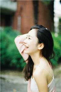 生日当天，我跟竹马闪婚了