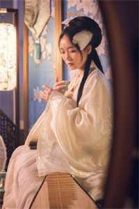 国家分配婚姻，我把美女老师娶回家