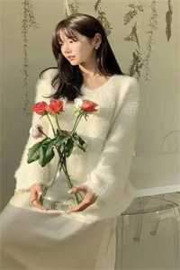 穿书后，专心搞事业的我人设崩了