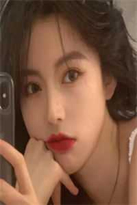 王妃太丑怎么办？卸妆后倾国倾城