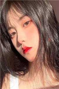 初恋女神别沾边，这世他不爱了