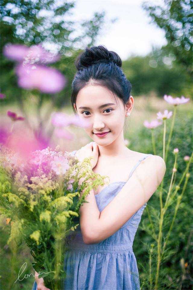 满级重生：病娇女王A爆全球