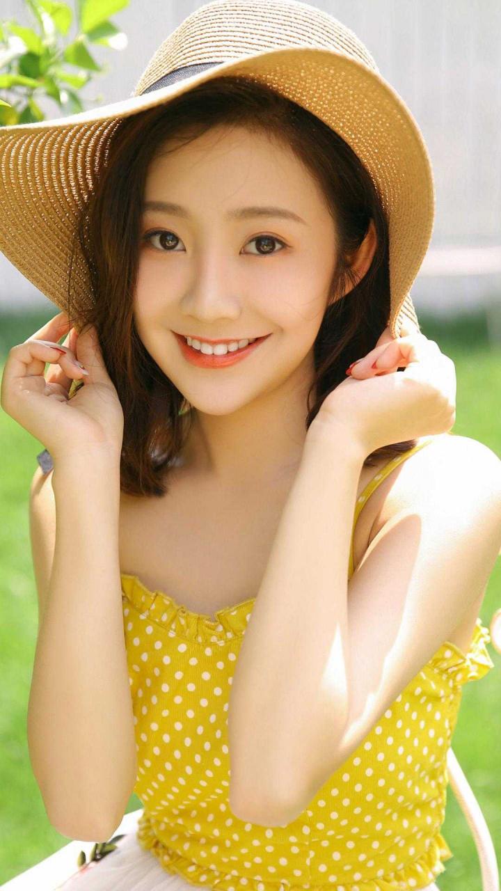 玄幻：被困百年，刚出山就被女儿曝光了？