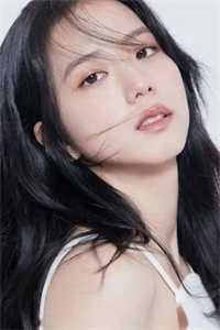 团宠：别惹女配，她身后皆是大佬