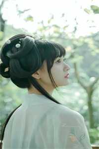 被祖龙偷听心声后，她成了大秦吉祥物