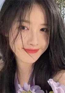 假皇帝，皇后嫔妃一个个送上门