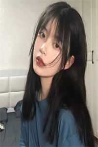 遇到女帝后，她天天抓我角色扮演