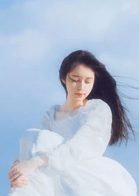 顾总今天又被离婚了
