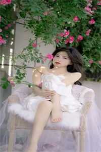 渡劫失败后，玄学大佬成了小农女