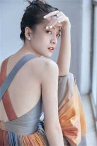穿越炮灰后，我主动上门寻亲