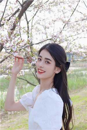 重生后，我抱紧大佬的金大腿