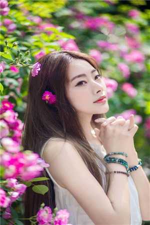 重生未婚夫黑化前，做他的白月光