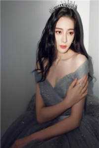 学校安全演习，你女儿核弹防爆？
