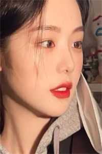 绿茶主播万人迷，大哥们神魂颠倒