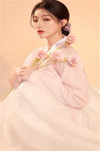 令全京城胆颤的黑莲花重生了