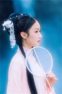 小夫人一身反骨，大叔乖乖臣服