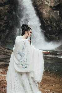 八零军婚：高冷同志成了黏人精