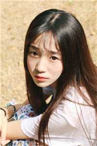穿越古代成美人，靠生子宠冠后宫