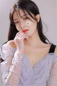 热搜：顶流富二代竟是她的小奶狗