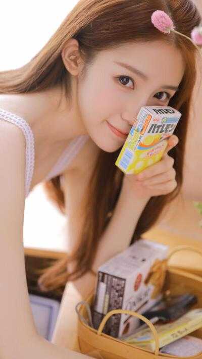 神豪：从人工呼吸救校花开始